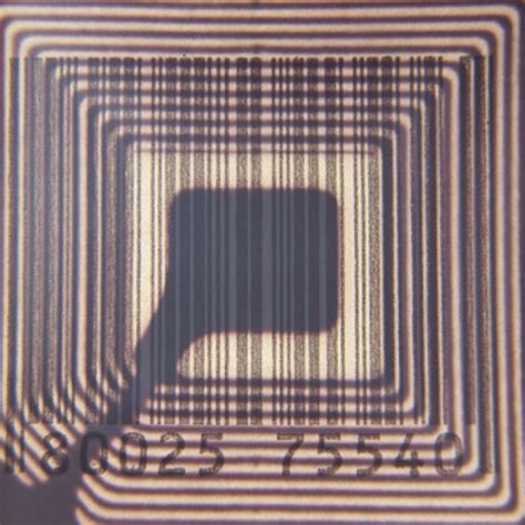 Hitachi Develops World's Smallest RFID Chip 